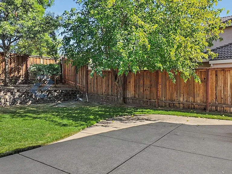 2342 Canary Dr — Photo 54