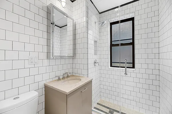 Rented by REAL New York | media 17