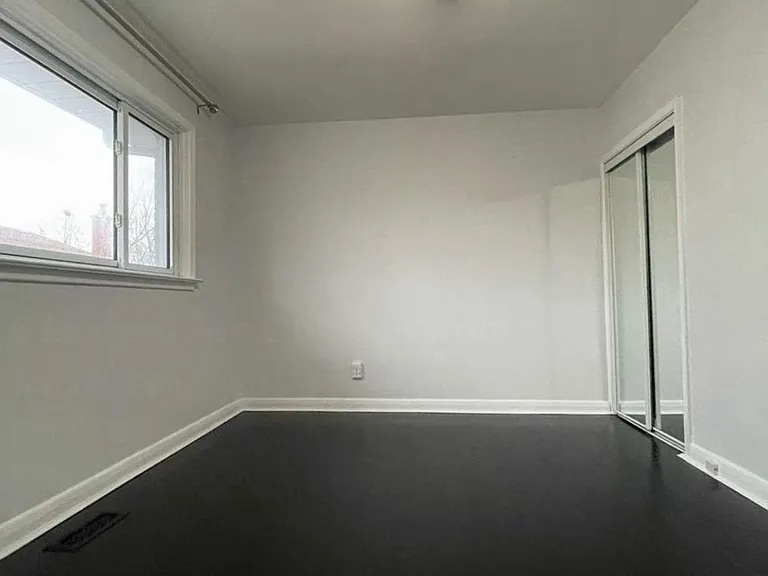 6 Laxford Ave — Photo 9