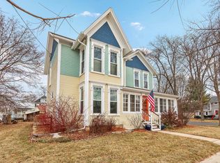 102 W North St, Cambridge, WI 53523