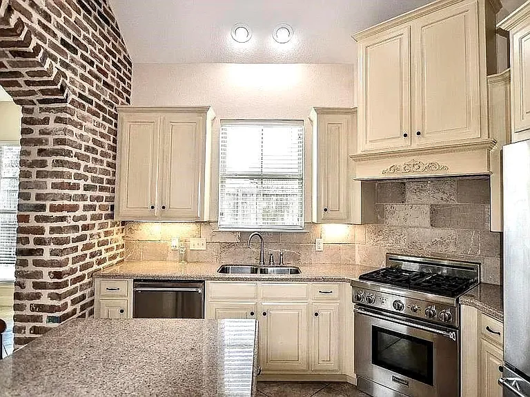3590 Prescott Dr — Photo 8