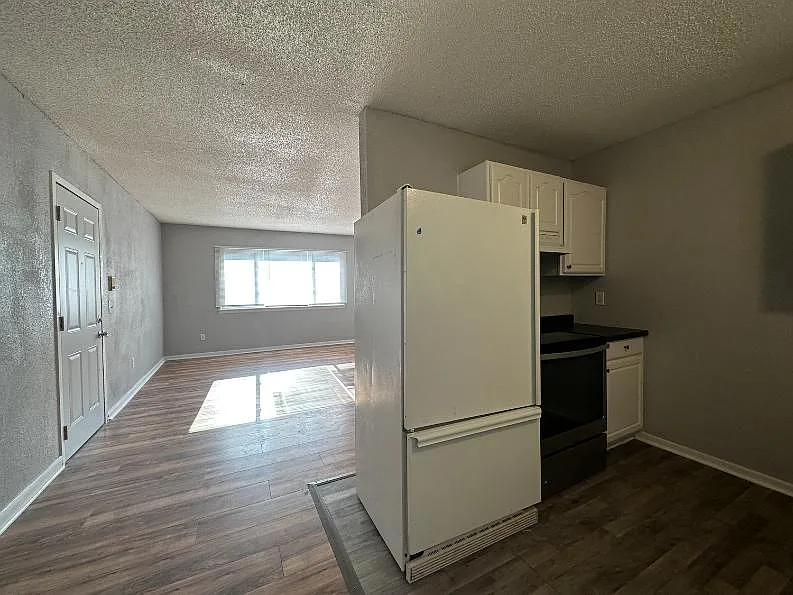 525 N Arlington St — Photo 3