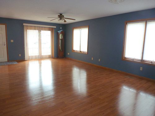 LIVING ROOM & DINING AREA