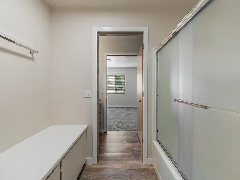 4019 E 2nd Ave #B — Photo 13
