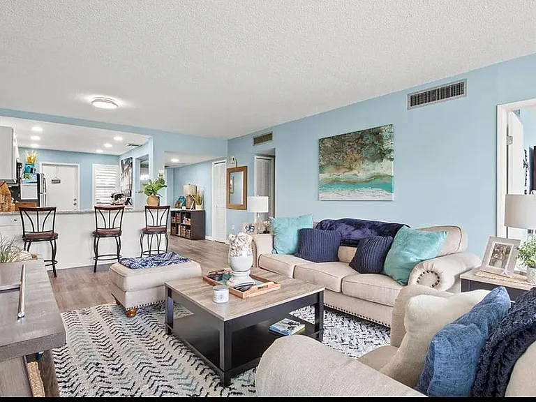 7461 W Country Club Dr N #108 — Photo 8