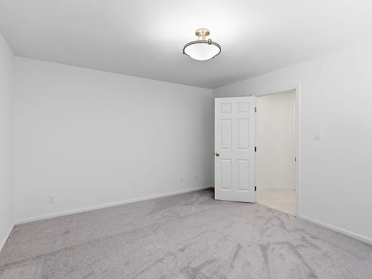3 Kennedy Pl — Photo 28