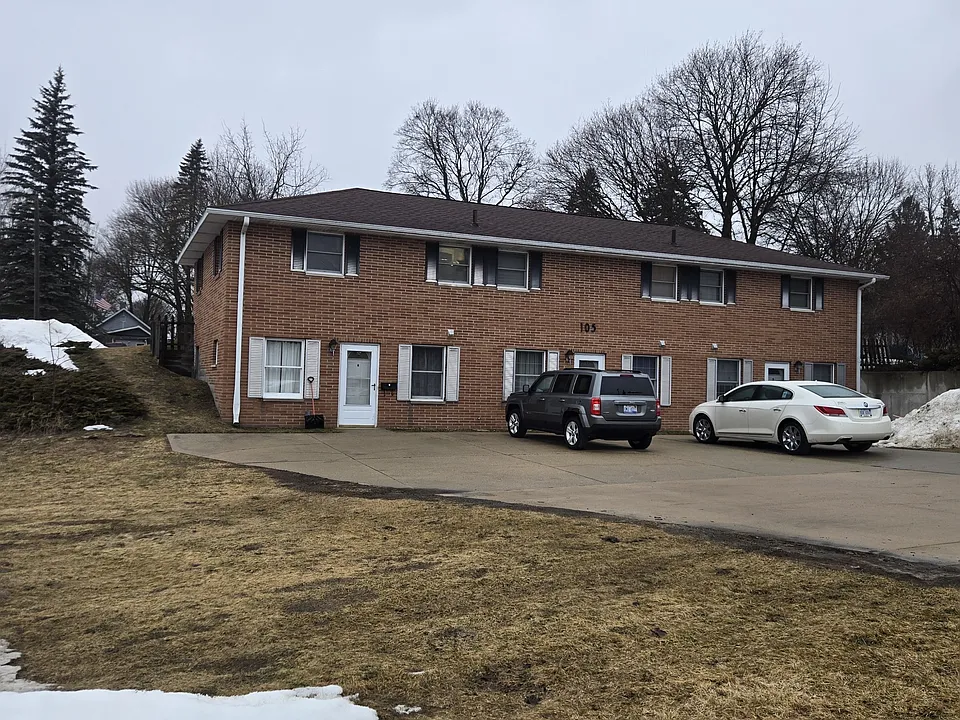 105 Hobart St #5
