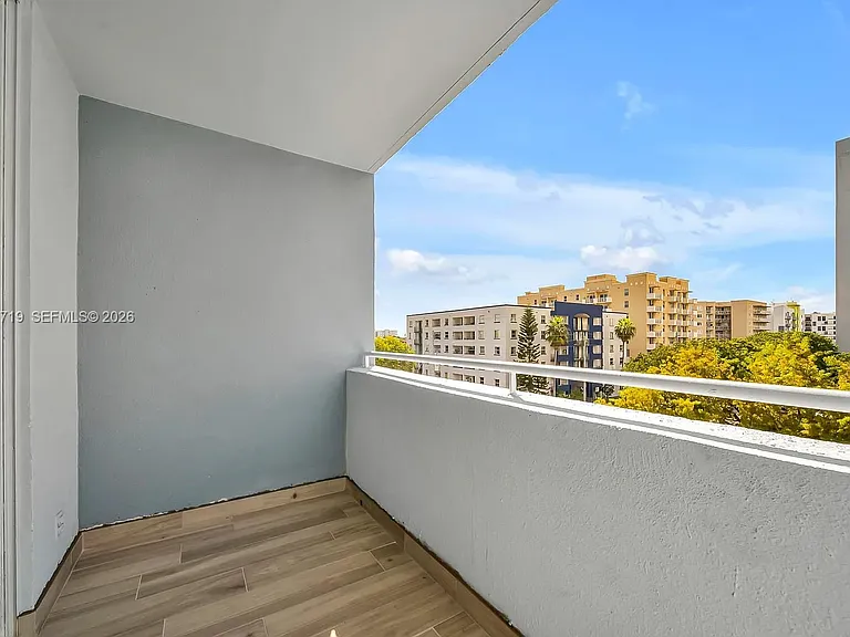501 SW 1st St #502 — Photo 24
