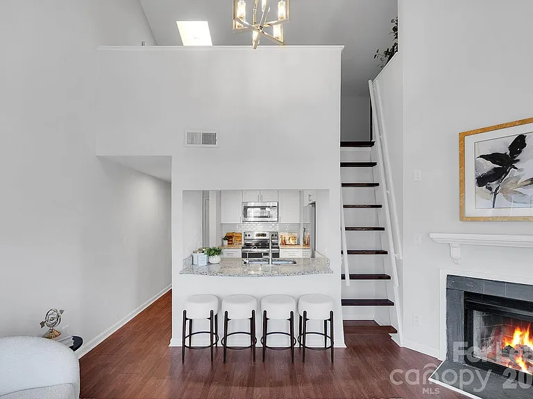 300 S Cedar St #2 — Photo 20