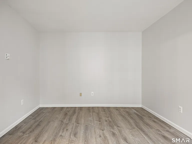 60 Center St #10 — Photo 7