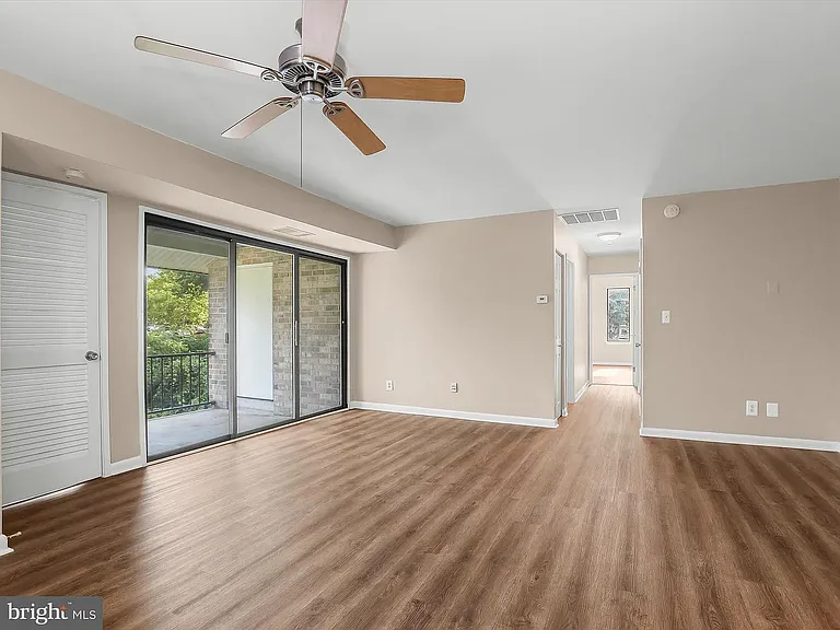 5478 Cedar Ln #C4 — Photo 3