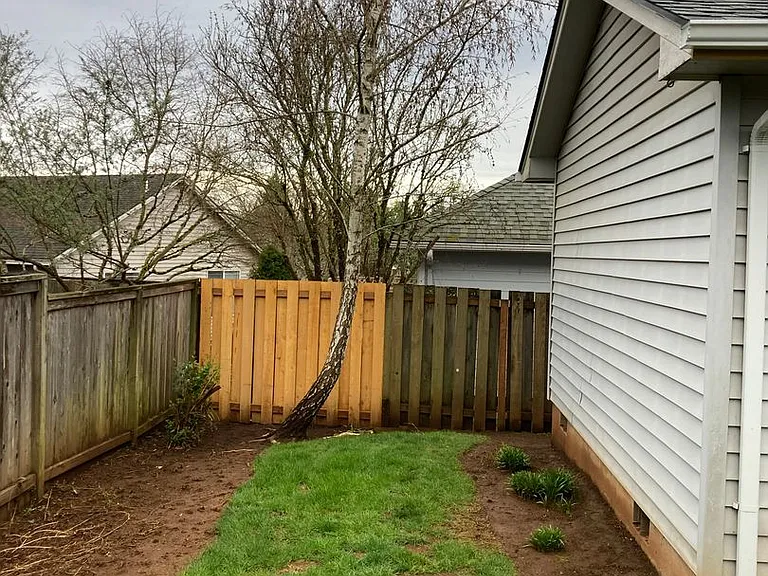 Two Bedroom Duplex in South Salem, Landscaping Included! — Photo 19