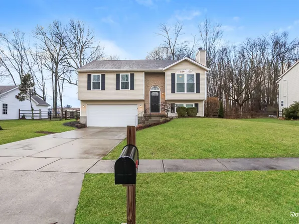 4649 Cardinal Dr, Cincinnati, OH 45244