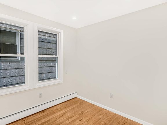 5th image of 104-14 118th St