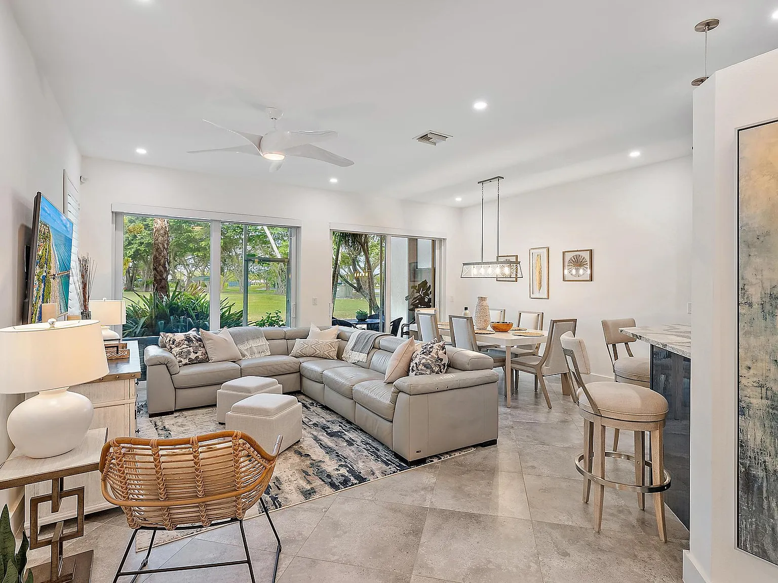 3 bed, 2.5 bath, 1910 sqft, $15,000 — Photo 1