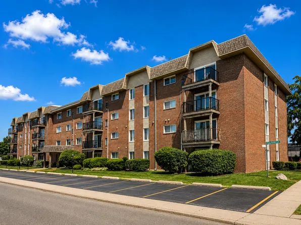 2301 Beau Monde Ln APT 406, Lisle, IL 60532