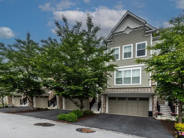 36 New Countryside Dr, West Chester, PA 19382
