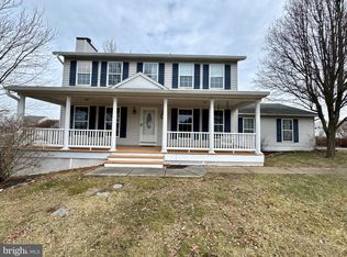 3210 Hackberry Ln, York, PA 17404