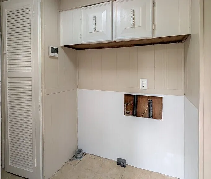 11452 Hobart Blvd — Photo 14