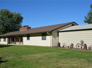 32579 Osawatomie Rd, Paola, KS 66071