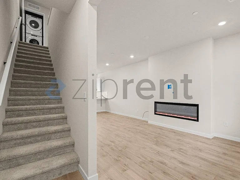 626 164th St SW #H4 — Photo 9