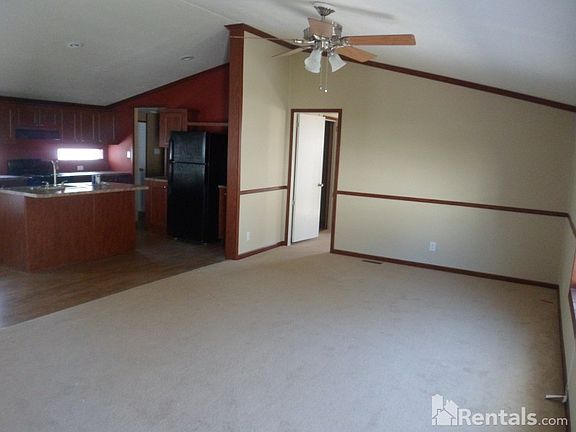 3rd image of 204 Fiji Palm Ln