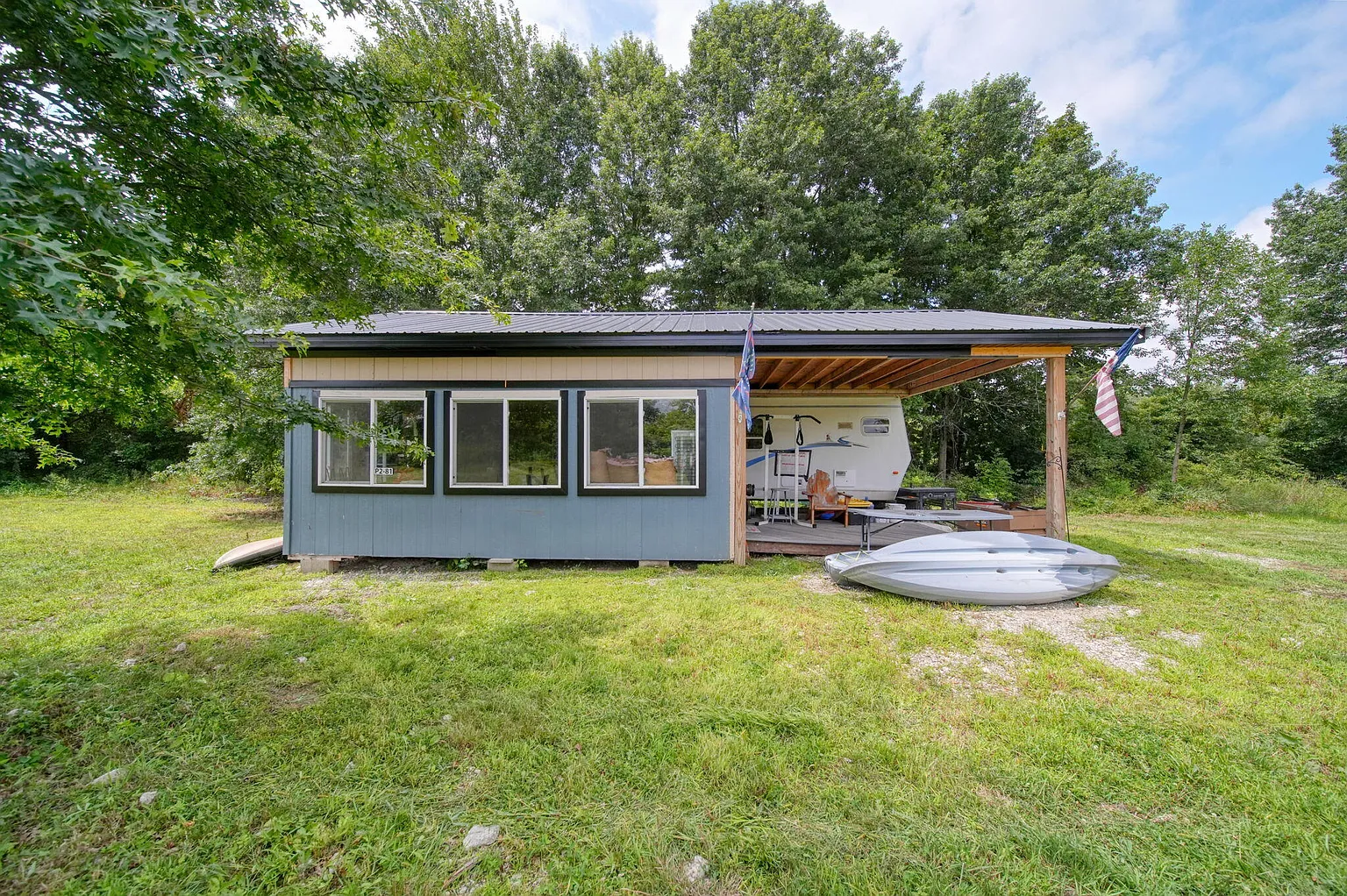 7433 Milan Oakville Rd photo 1