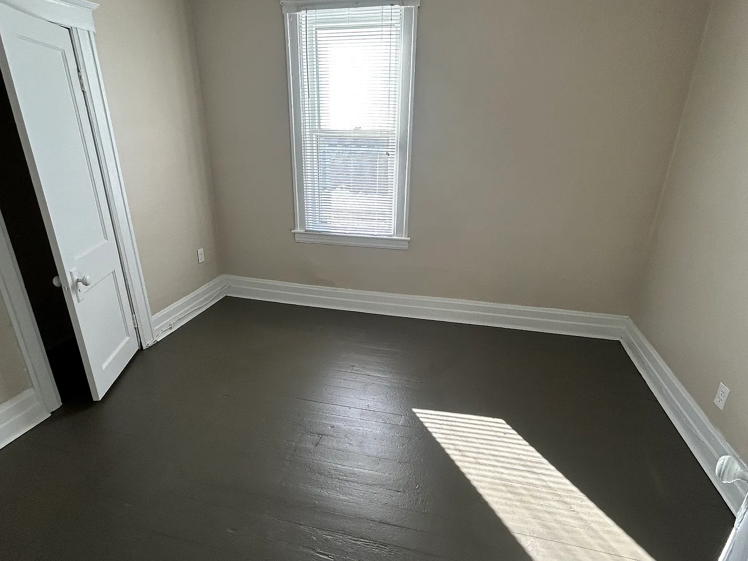2 bed, 800 sqft, $1,200 — Photo 3