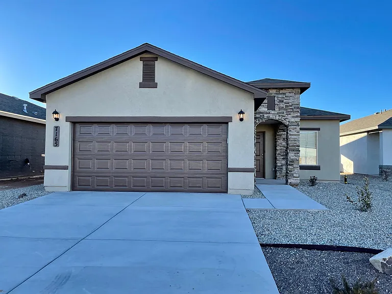 7165 Meridian St — Photo 3