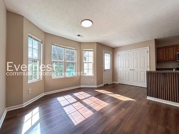 217 Meadowlark Pl — Photo 6