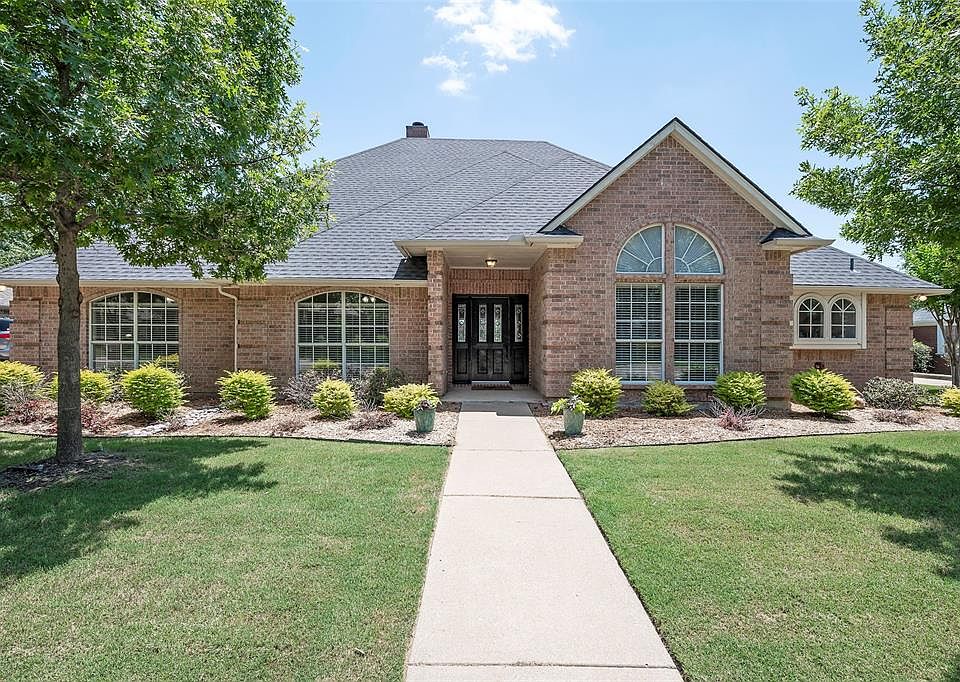 1st image of 1513 Sweetgum Cir