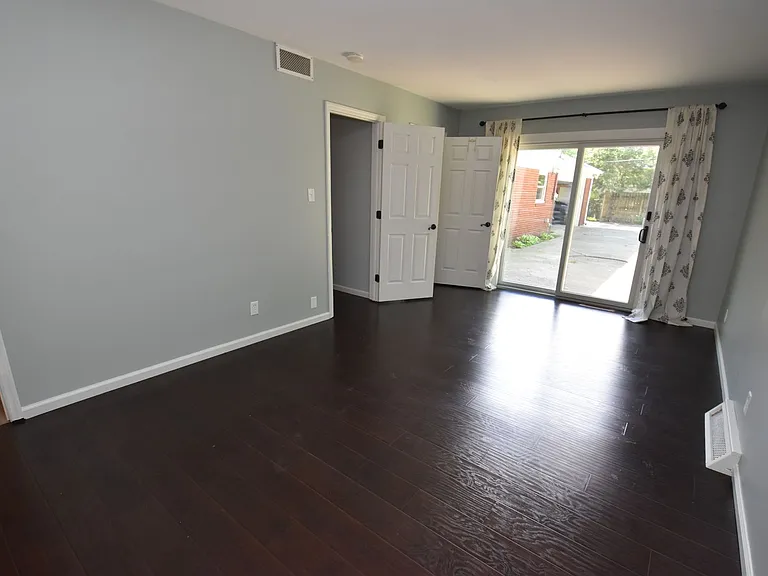 54579 Whispering Oak Dr — Photo 11