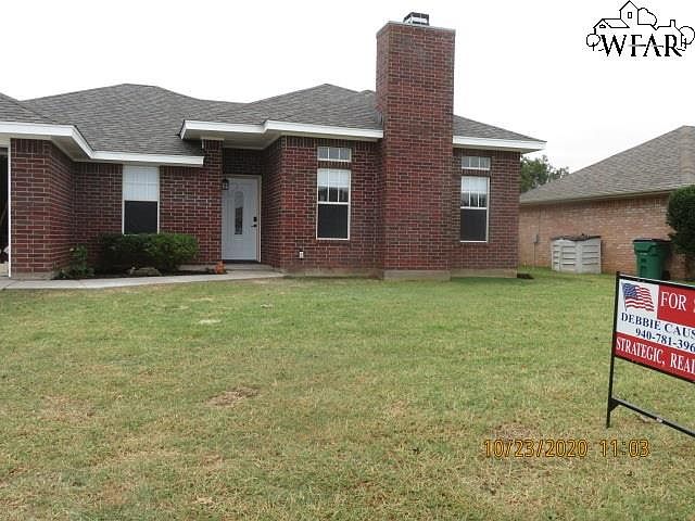 1st image of 506 Horseshoe Ln