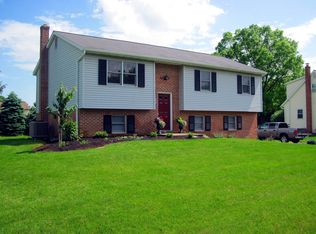 42 Pinewood Ave, Lititz, PA 17543