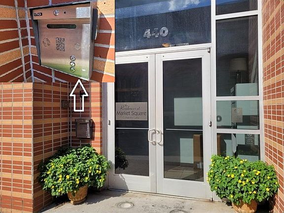 2nd image of 440 Walnut St Unit 501B