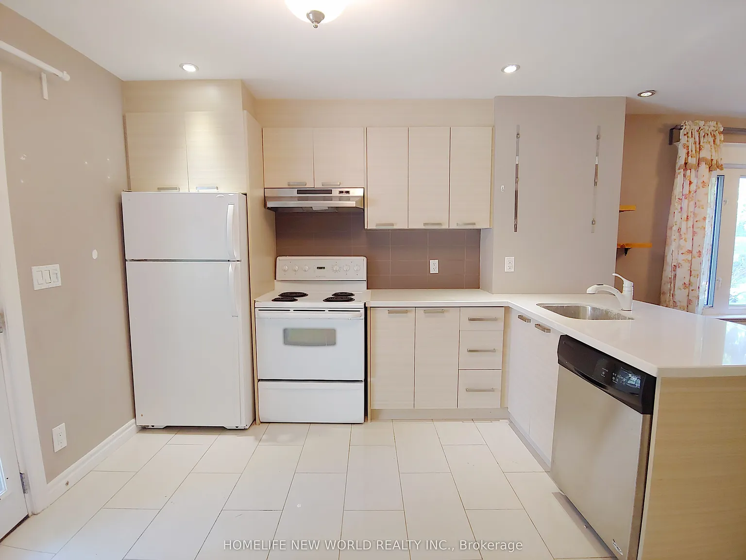 2 bed, $2,195 — Photo 2