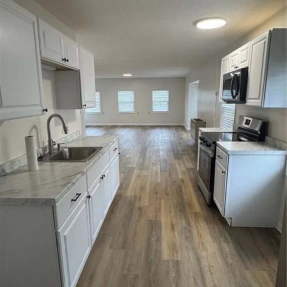 202 E High St — Photo 5