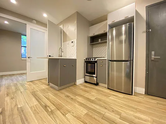 Rented by Doorway NYC, LLC | media 1