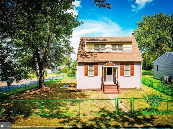 2191 Dunksferry Rd, Bensalem, PA 19020