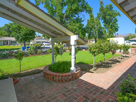 4th image of 10624 Artrude St