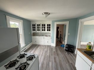 406 W 14th Ave #A, Oshkosh, WI 54902