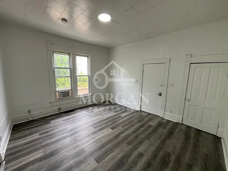 211 N 17th St #2 — Photo 2