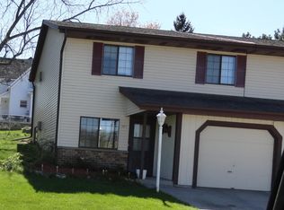 207 Park Ave, Hartford, WI 53027