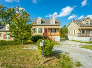 811 Indian Ave, Rossville, GA 30741