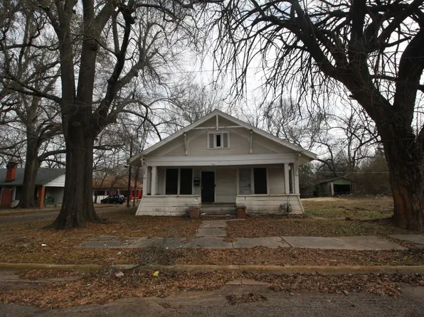 684 5th St NW, Paris, TX 75460