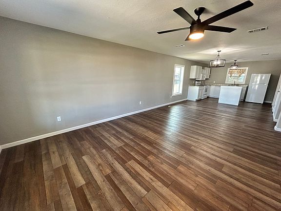 3rd image of 6522 Olokee St