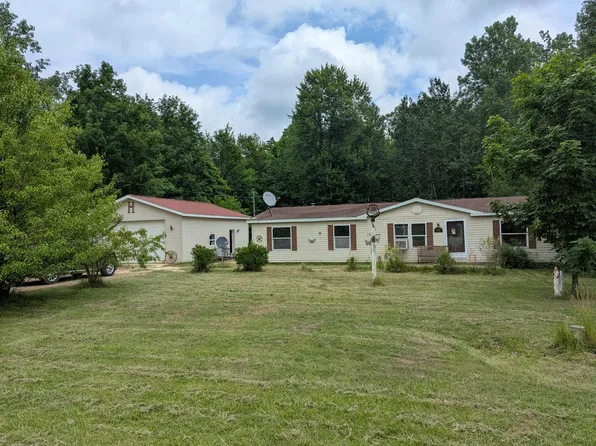 453 44th St, Allegan, MI 49010