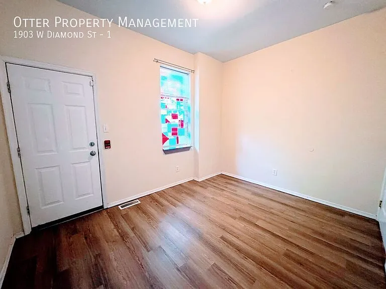 1903 W Diamond St #1 — Photo 14
