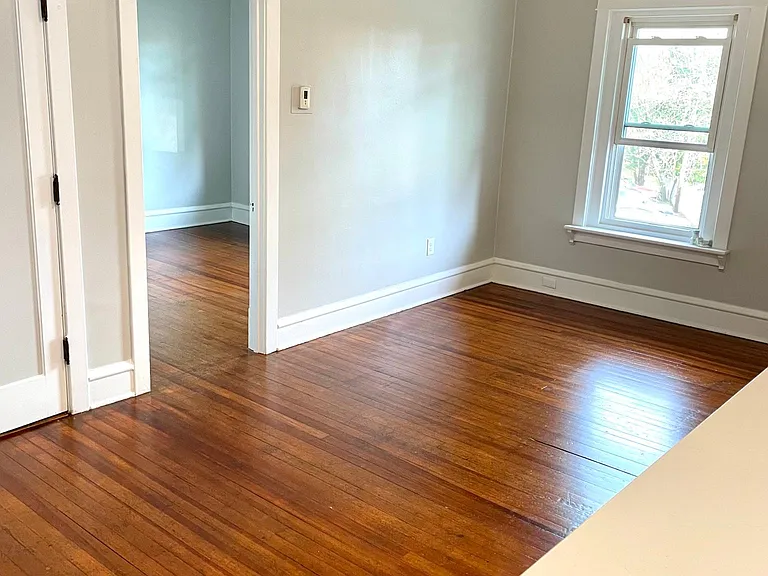 1317 W Broad St #C — Photo 9