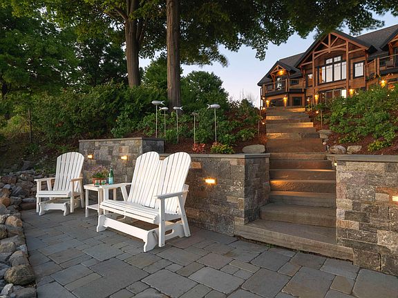 4th image of 571 West Shore Road